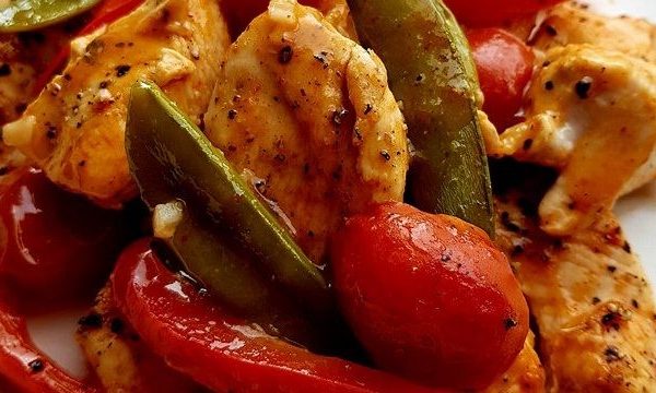 Cajun Chicken Vegetable Tray Bake